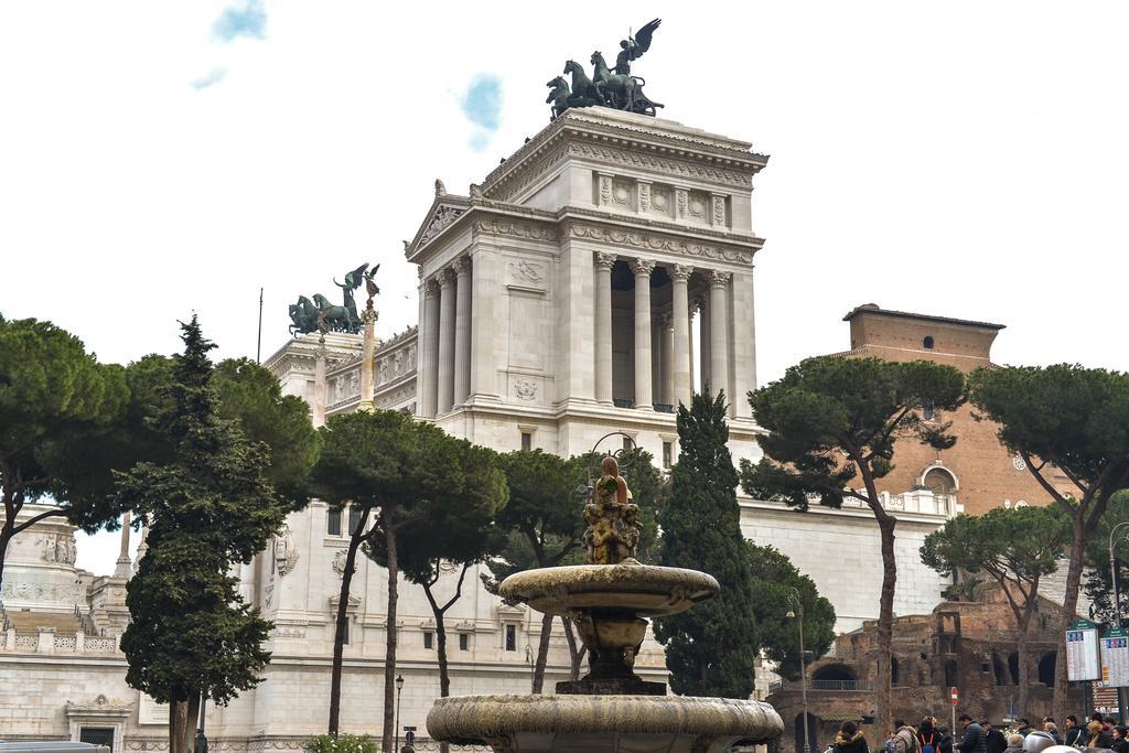 Cs Piazza Venezia Apartment Rzym Zewnętrze zdjęcie